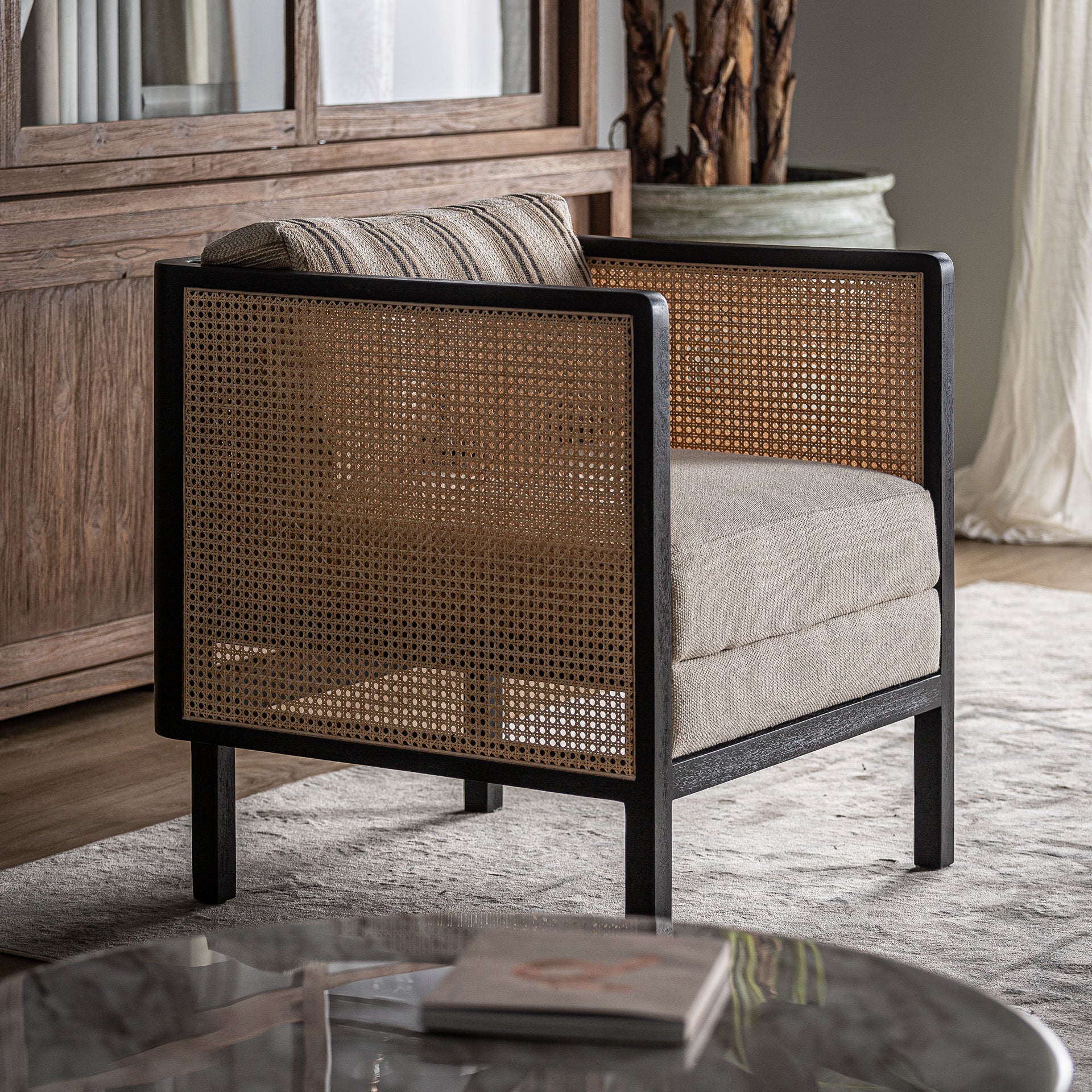 NUK ARMCHAIR